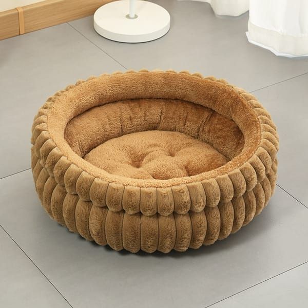 Coffee‑Coloured Plush Round Pet Bed with Removable Cushion, Size S, Thick Warm Dog & Cat Nest, Cosy Soft Sleeping Space for Small‑Size Pets