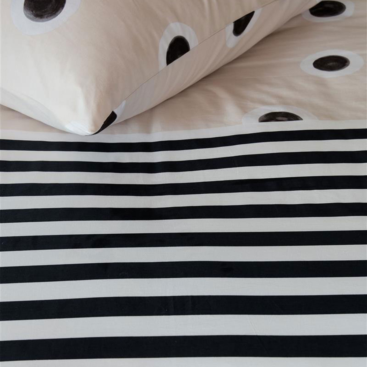 VTWonen Stripe and Eye Natural Cotton Quilt Cover Set King — image 3