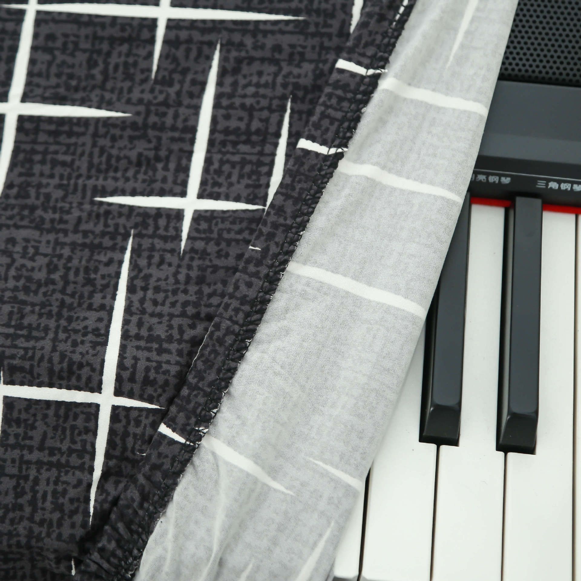 Piano Dust Cover Weighted Keyboard Small Keyboard Piano Covers Waterproof Locking Clasp Keep It From Dust and Dirt (Medium size piano case) — image 4