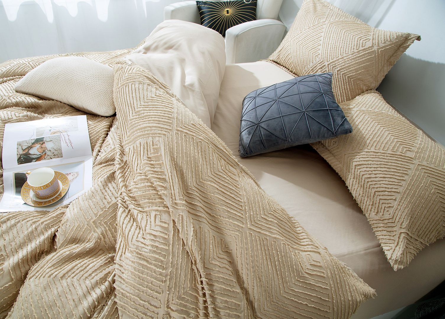 Tufted Textured Jacquard Quilt Cover Set - Super King Size — image 2