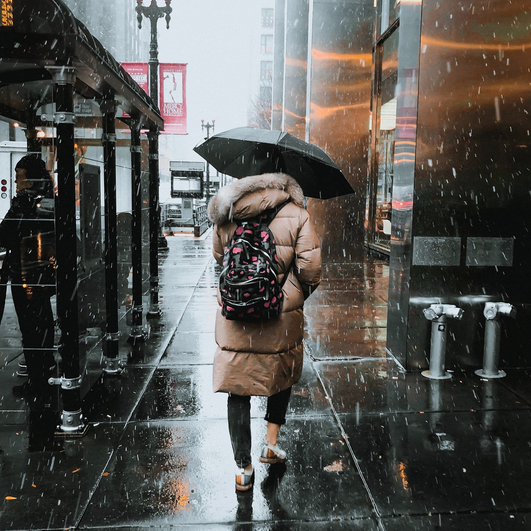 Blue 97CM Large Folding Automatic Travel Umbrella with 8 Reinforced Fiberglass Ribs - Lightweight Compact Rain & Sun Shield for Backpack Travel and Commuting — image 5