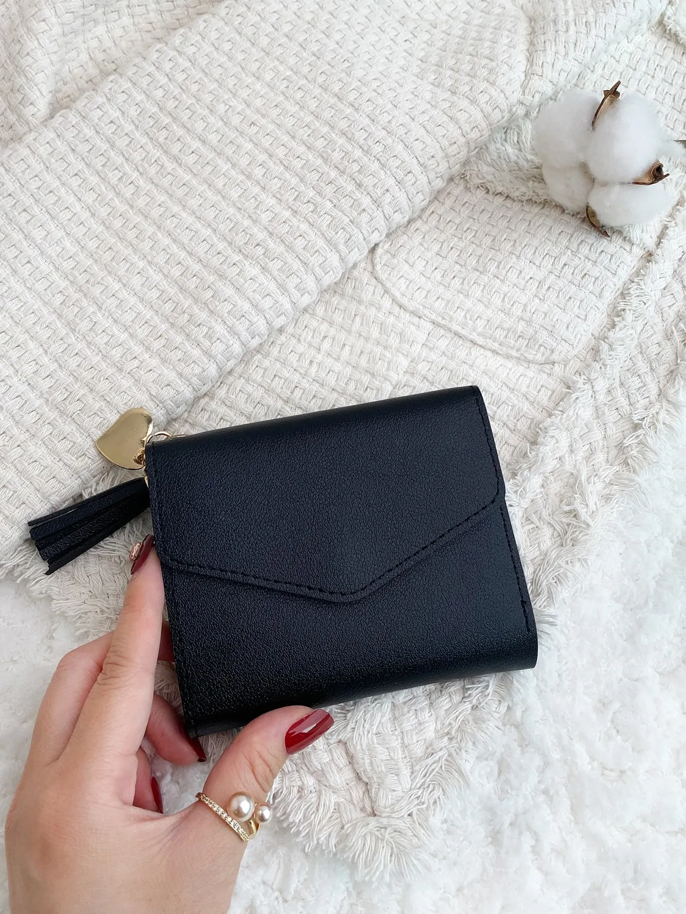Metal Heart Tassel Decor Coin Pocket Small Bi Fold Women Wallet Mini Lightweight Minimalist Fashion Wallet — image 2