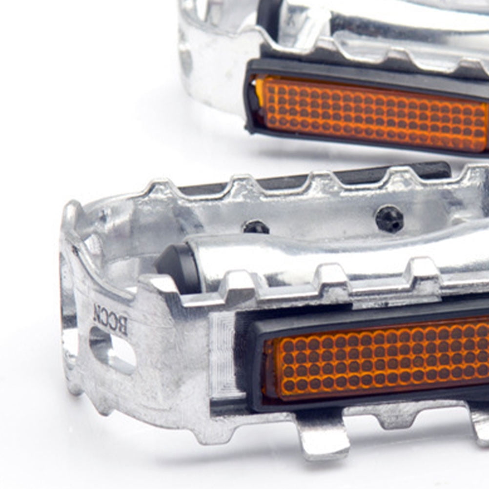 Worgeous 1 Pair of Silver Aluminum Alloy Mountain Bike Pedals with Anti slip Spikes โ image 2