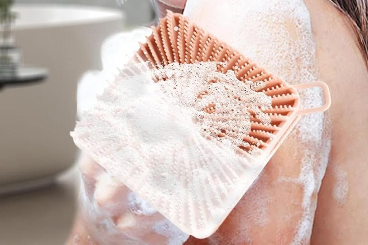 Dual Sided 2 In 1 Silicone Body Shower Scrubber Body Brush Buffer Scrubber - Pink — image 5