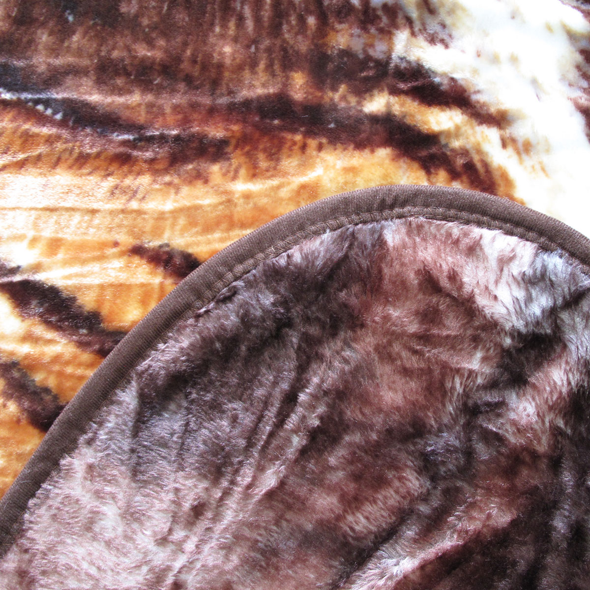 375gsm 1 Ply 3D Print Faux Mink Blanket Queen 200x240 cm Tiger Family โ image 2