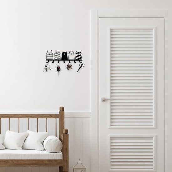 7-Hook Black Metal Cat Wall Rack, Decorative Key, Coat and Accessory Organizer — image 3