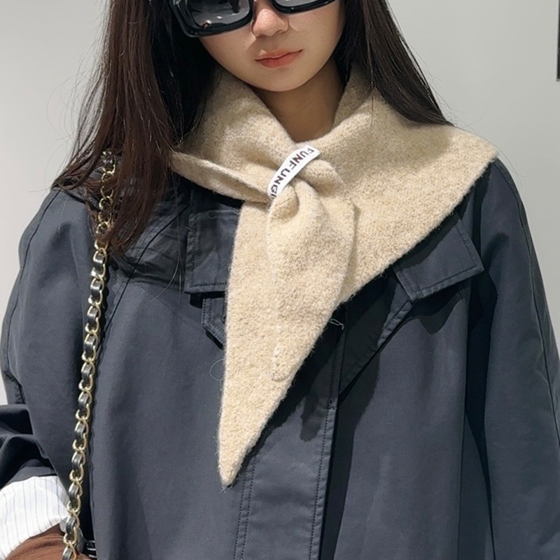 2-Piece Khaki Elegant Wool Blend Triangle Scarf - Luxurious Knit Shawl for Women (39 × 110cm)
