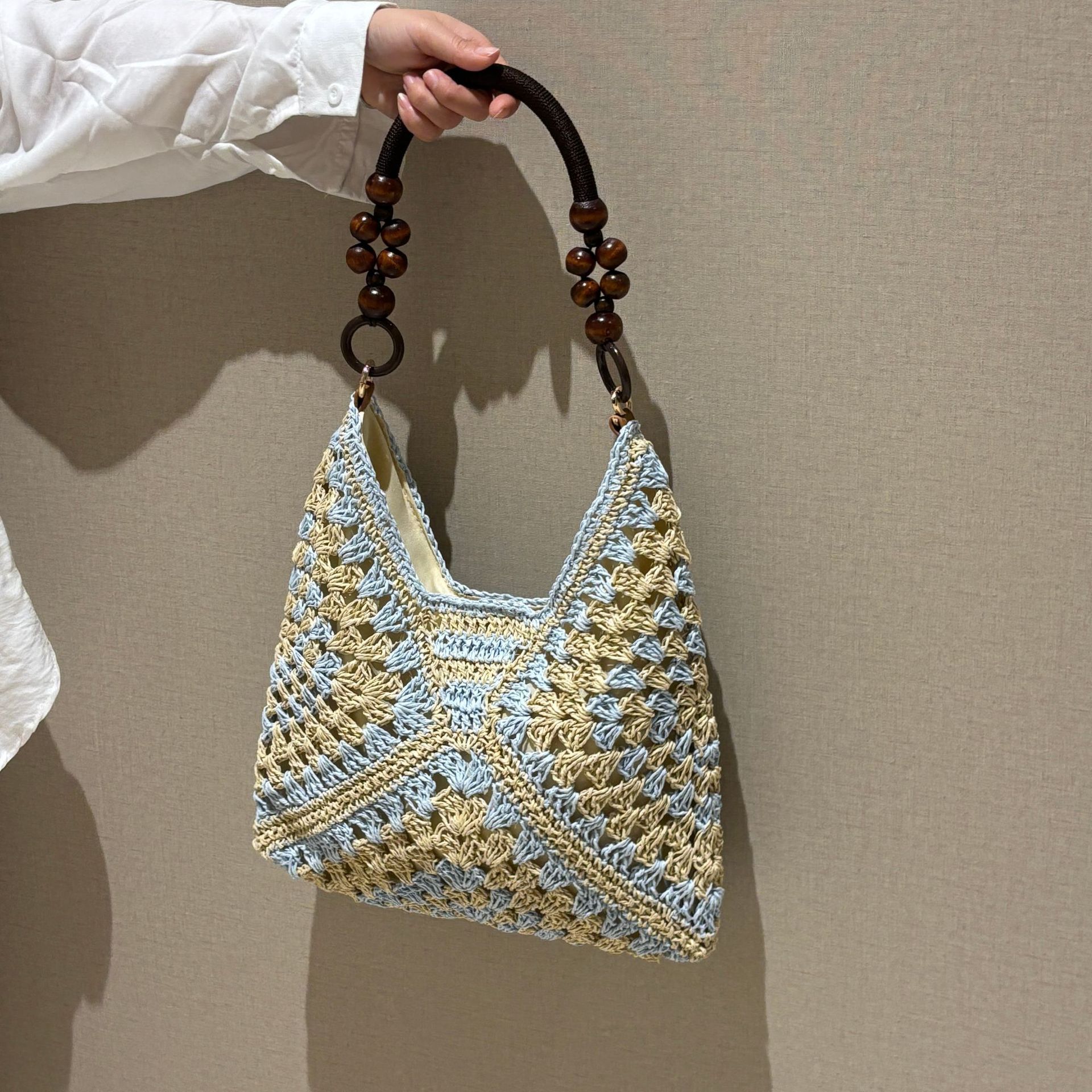 Fashion Handmade Crochet Straw Shoulder Bag, Black Mixed Color Paper Rope Woven Purse, Multi‑Scene Beach Travel Handbag, Christmas Halloween Ladies Casual Gift — image 3