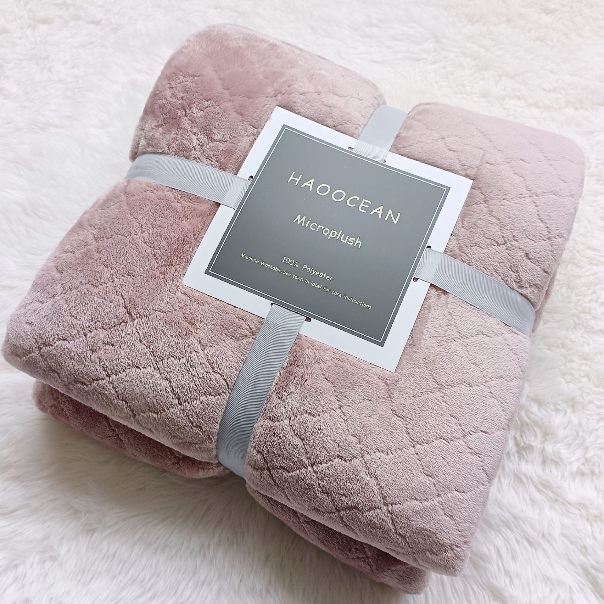 Pink 150*200cm Flannel Fleece Blanket - Quilted Diamond Pattern, Soft & Warm Polyester Throw for Office Nap, Sofa, Travel & Bed Use