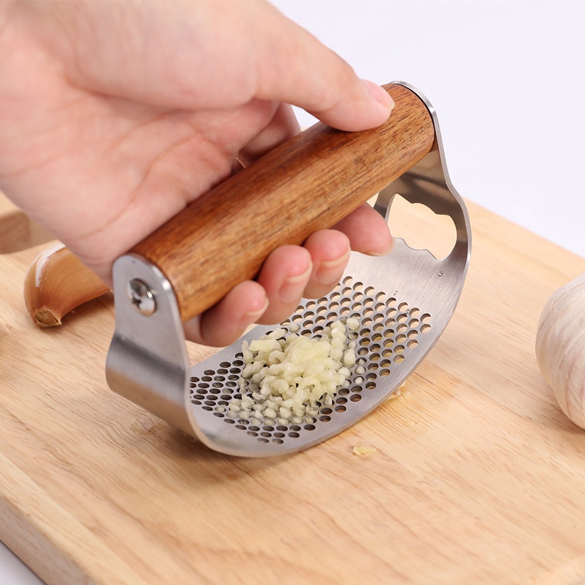 Garlic Press - Stainless Steel Cup - Dishwasher Safe - Garlic Press with High-Quality Wooden Handle - Ergonomic Handle for Garlic Press - Garlic Chopper - 10 × — image 3