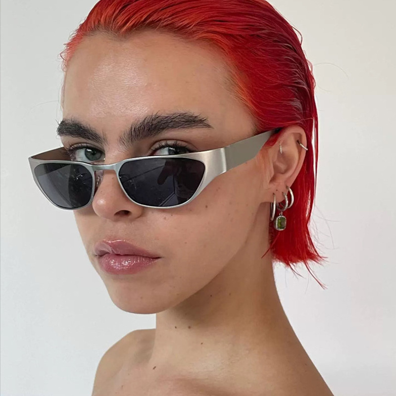 Silver Frame Powder Film Retro Cat Eye Sunglasses - Metal Frame, UV400 Protection โ image 4