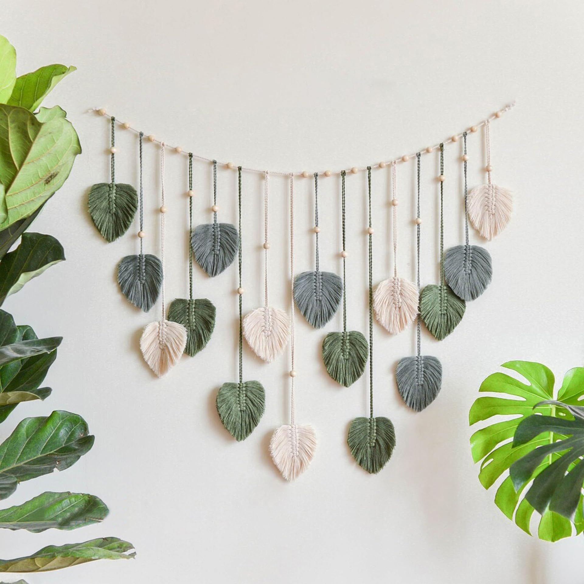 Large Chic Feather Wall Decor Leaf Hanging Photo Display Handmade Woven Wall Art Leaf Tapestry for Nursery, 29.5 × 47.3 Inch