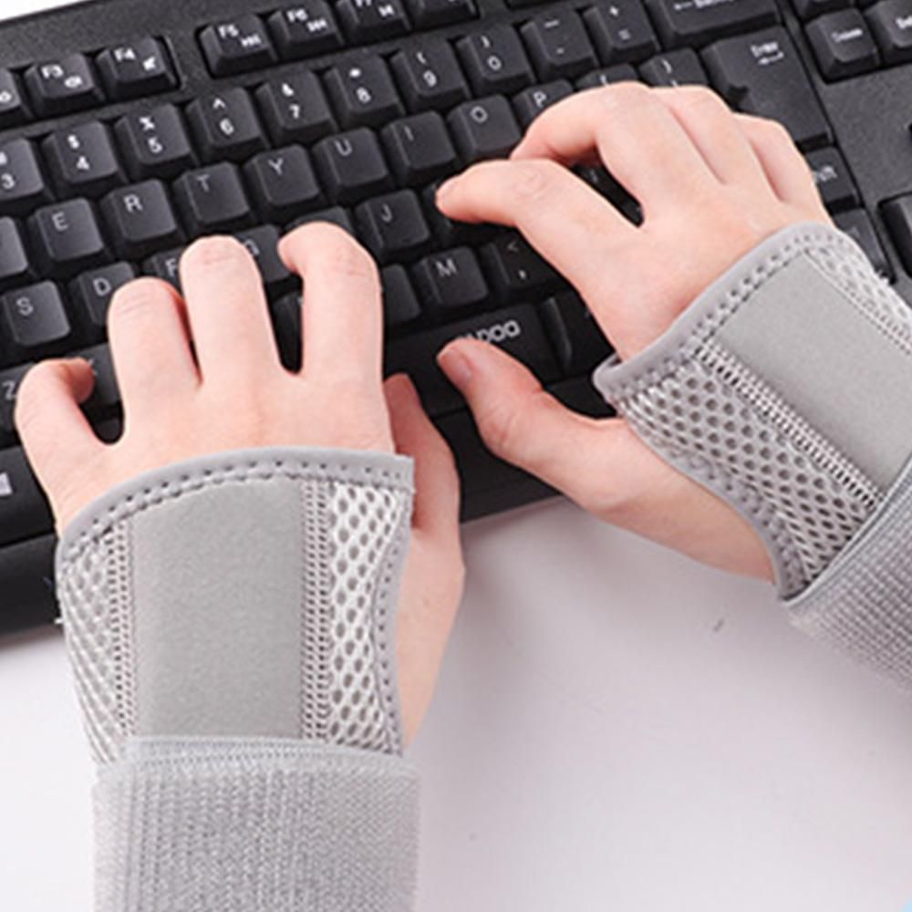 1Pair Carpal Tunnel Wrist Brace Carpal Tunnel Splint Arthritis Pain and Support For Sprained Relief Night Work - Gray & S โ image 5