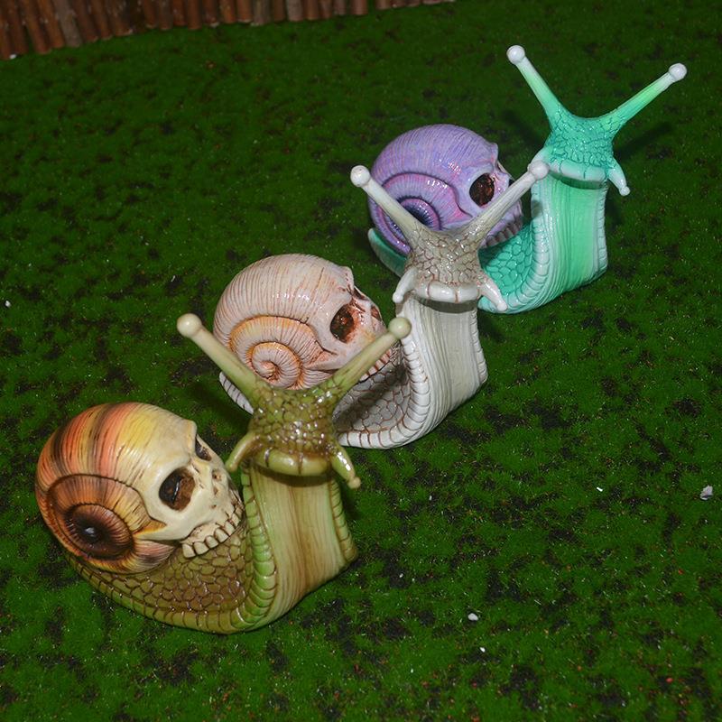 1-Pack Skeleton Snail Skull Sculpture Gothic Garden Home Decor, ZQKLA — image 3