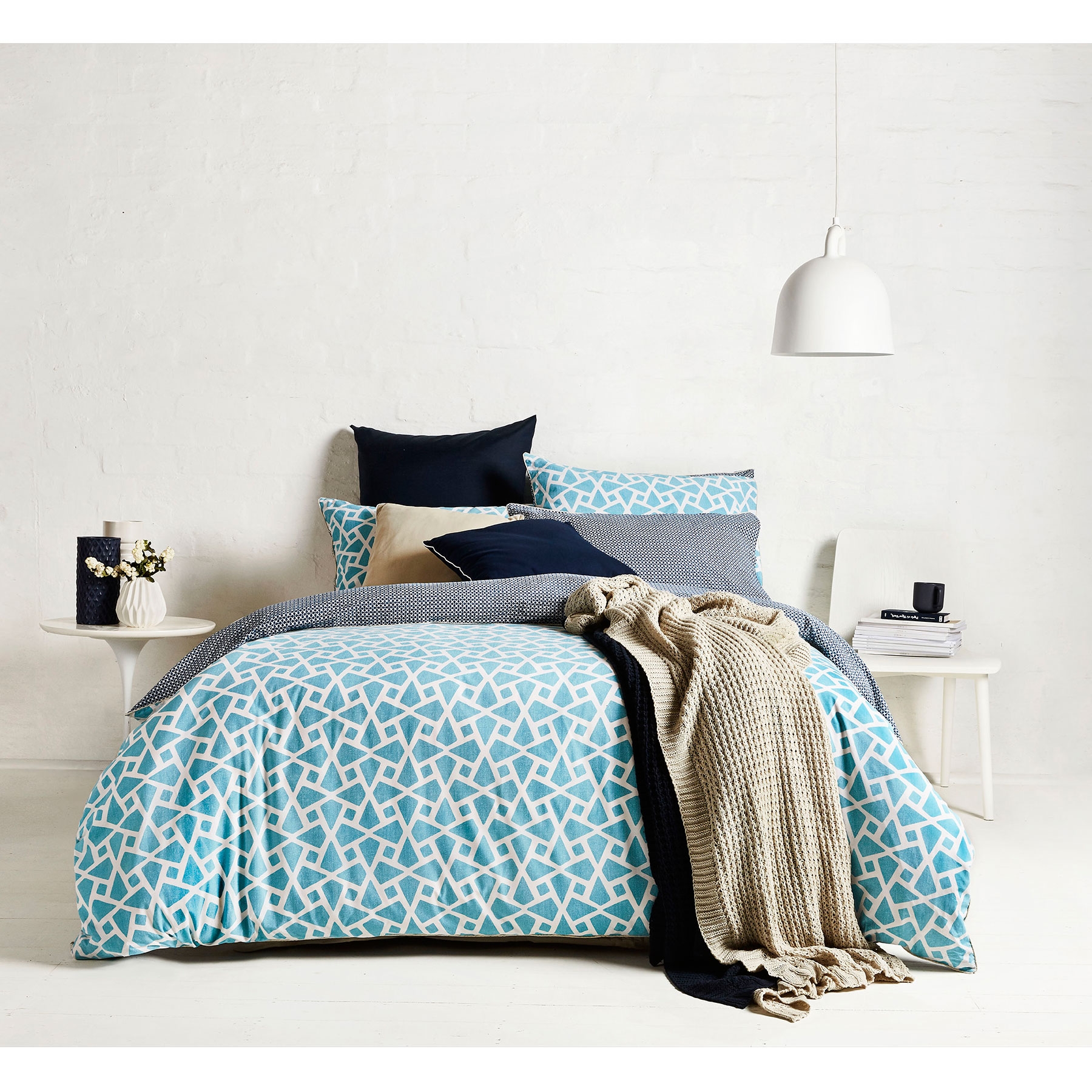 Ardor Coast Reversible Quilt Cover Set QUEEN — image 3