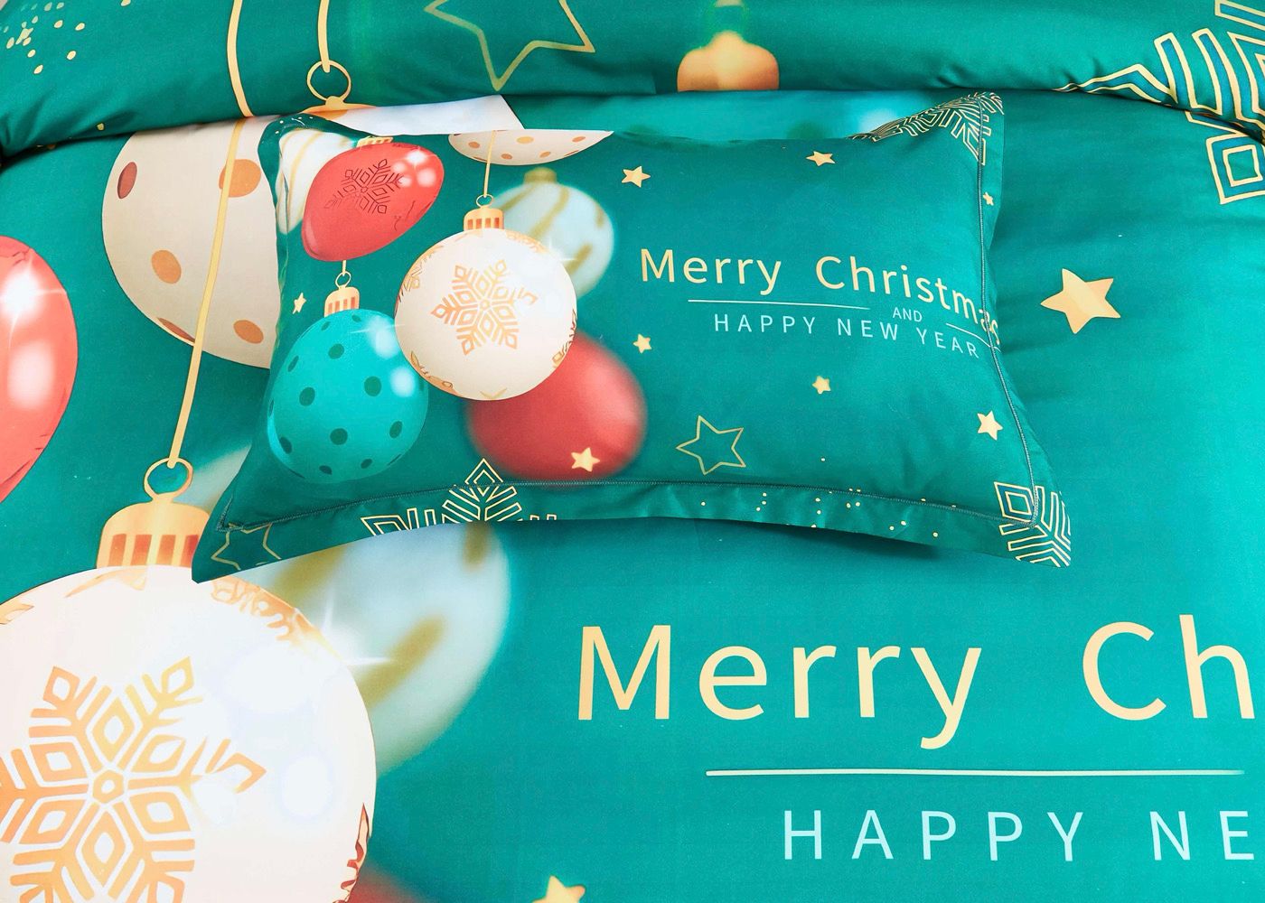 Christmas New Year Quilt Cover Set - Super King Size — image 4