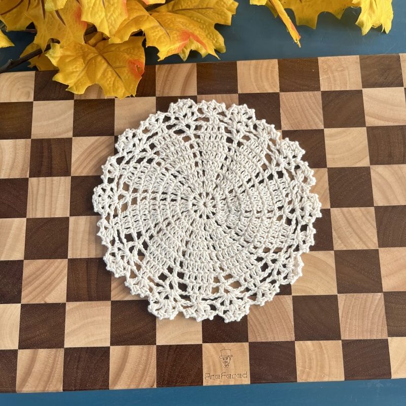 Handmade Crochet, [ 2Pcs] Rustic Cloth Lace Round Table Doilies Place Mats Vintage Decorate Table Placemats — image 3