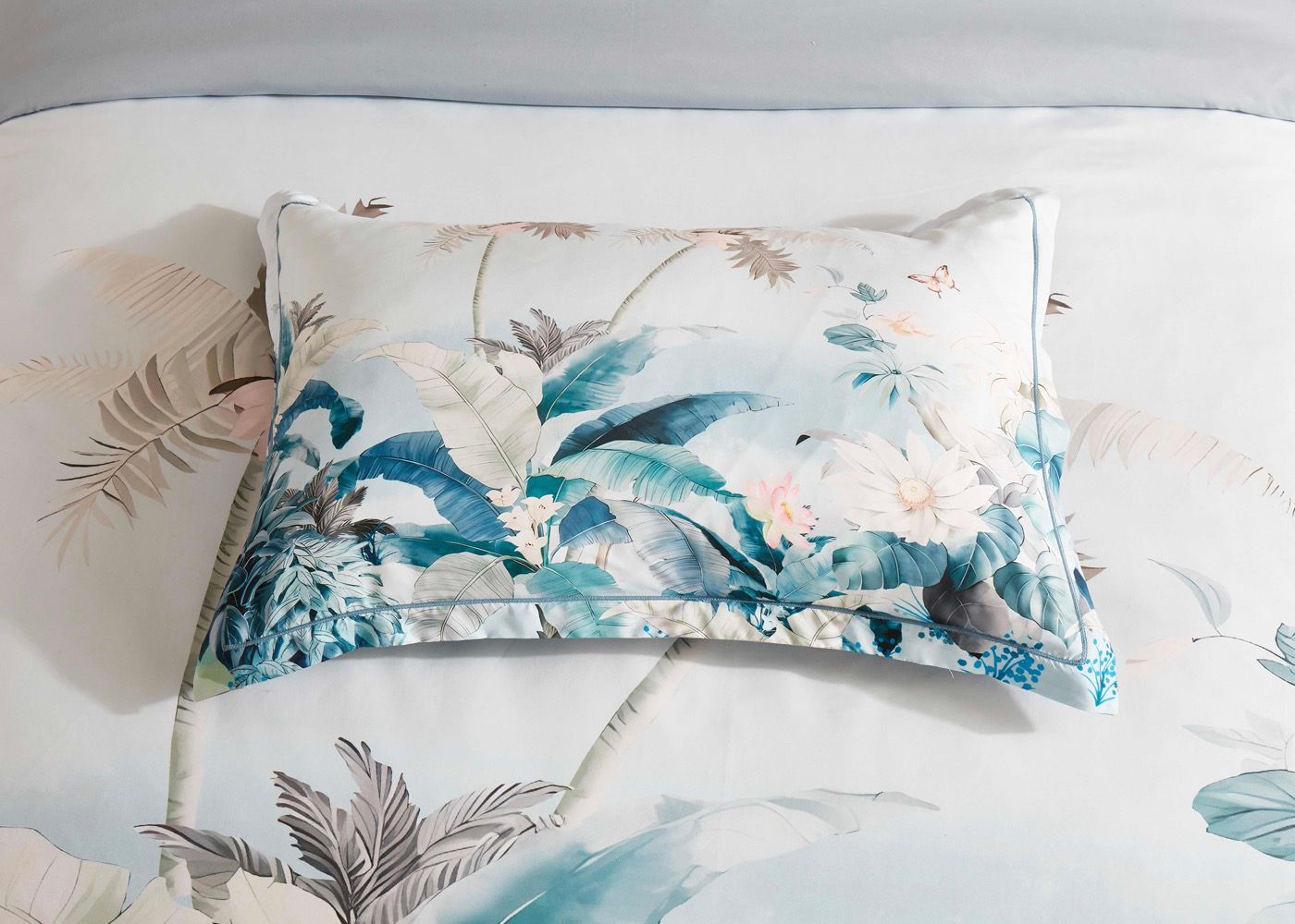 Tropical Quilt Cover Set - King Size — image 4