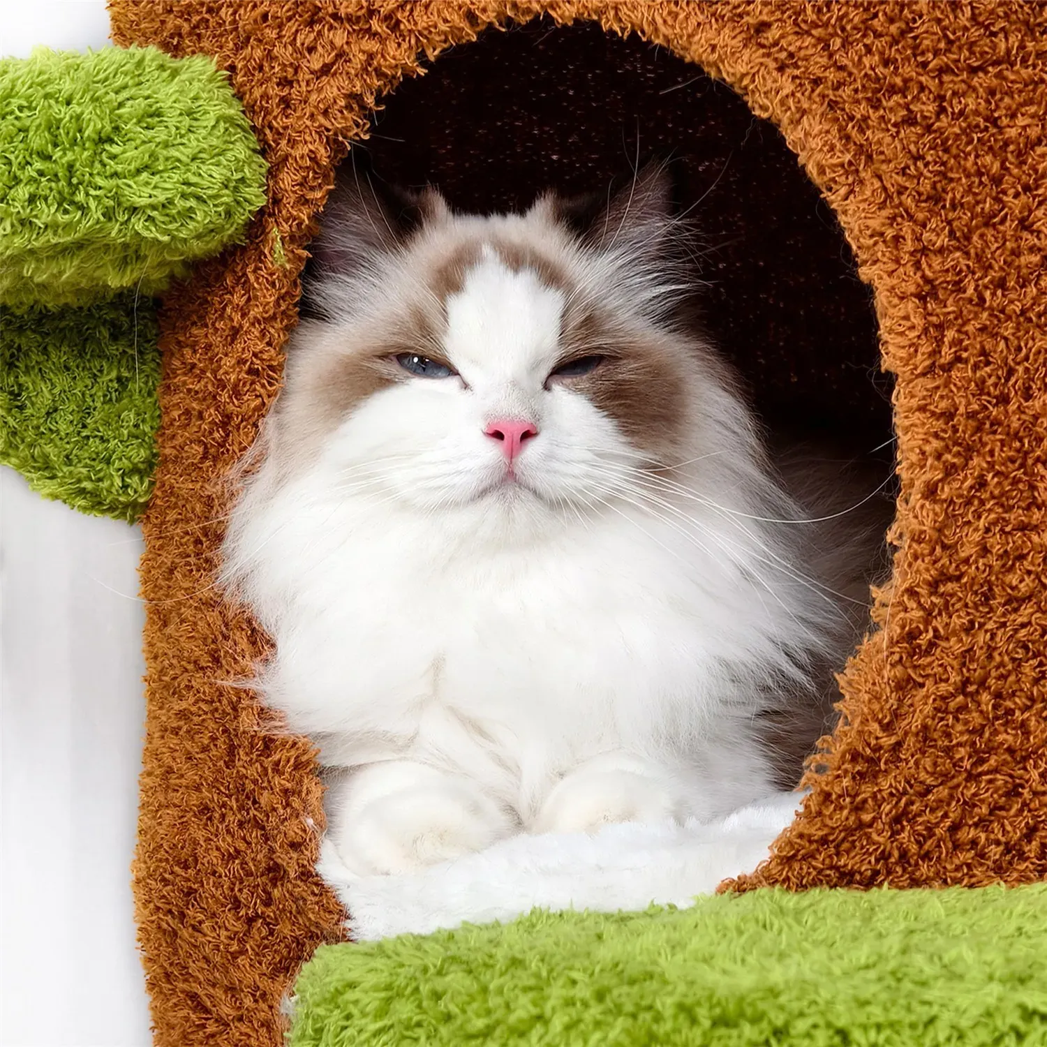 Large Multi-Level Cat Tree Tower in Green & Brown with Plush and Wood Design, 61x148cm โ image 4