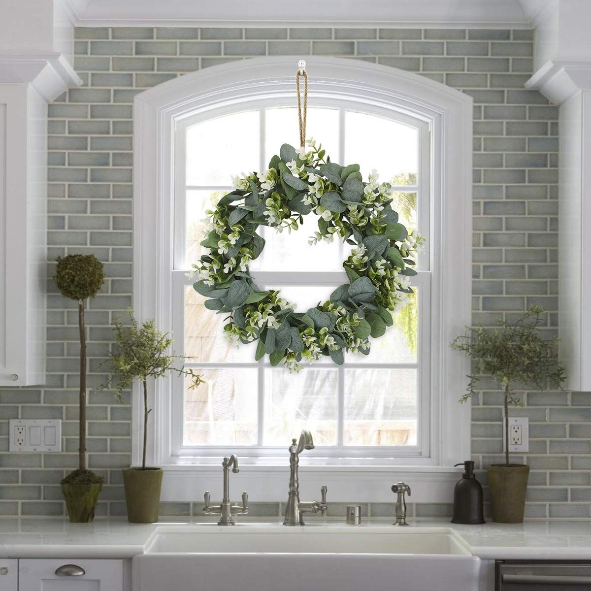 Green Leaf Wreath Spring Outdoor Decoration Ornaments for Front Door Wall Window Party Home Office St Patricks Day Easter Decor — image 3