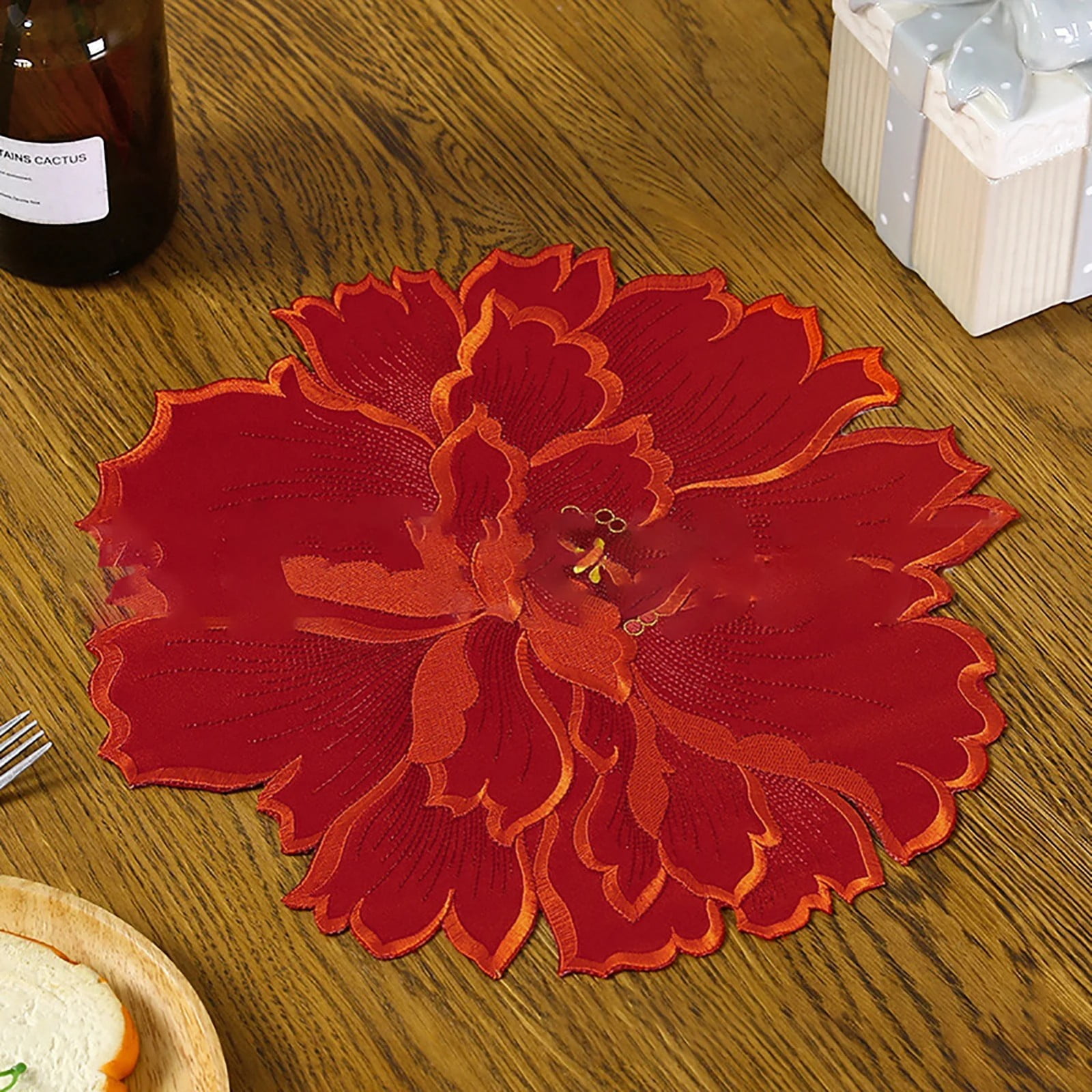 4 Pieces Flower Placemat, 3D Flower Placemats, Flower Shape Placemat, Heat-Resistant And Washable Placemat for Dining Table, White — image 4