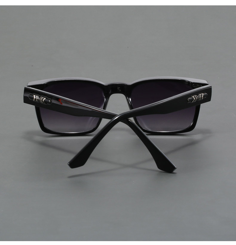 Black Trendy Oversized Lightweight Blue Light Blocking Sunglasses for Men - Anti-Fog, Photochromic, and UV Protection — image 5