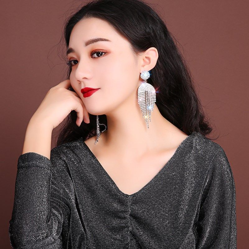 Circle Earrings Temperament Fringed Prong Chain Full Of Diamond Rhinestone Fashion Women Earrings Elegant Design — image 5