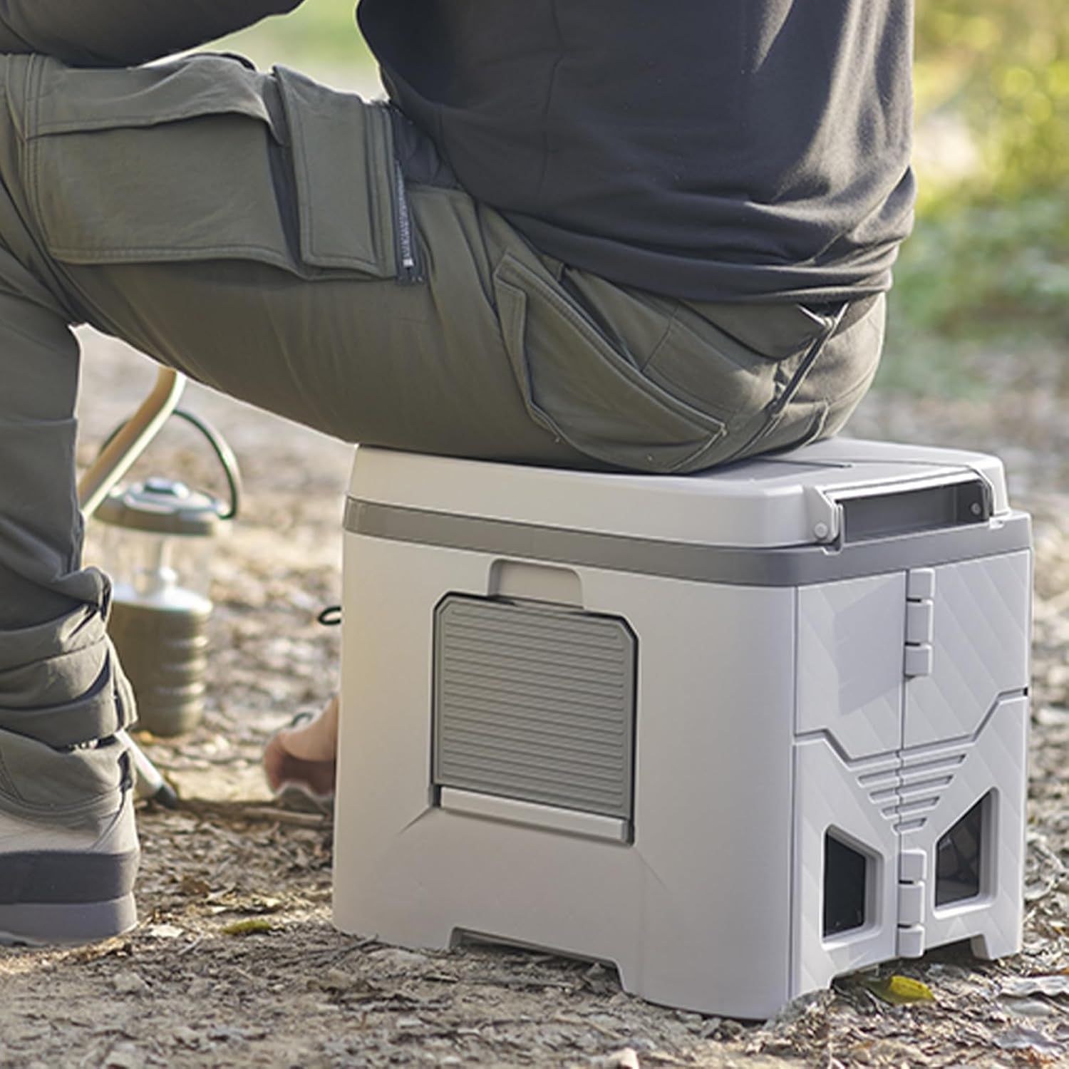 Portable Travel Toilet with Integrated Dual Storage Wings & Odor-Proof Lid – Ergonomic Reusable Foldable Commode with 12.7cm Folding Height for Car Travel &