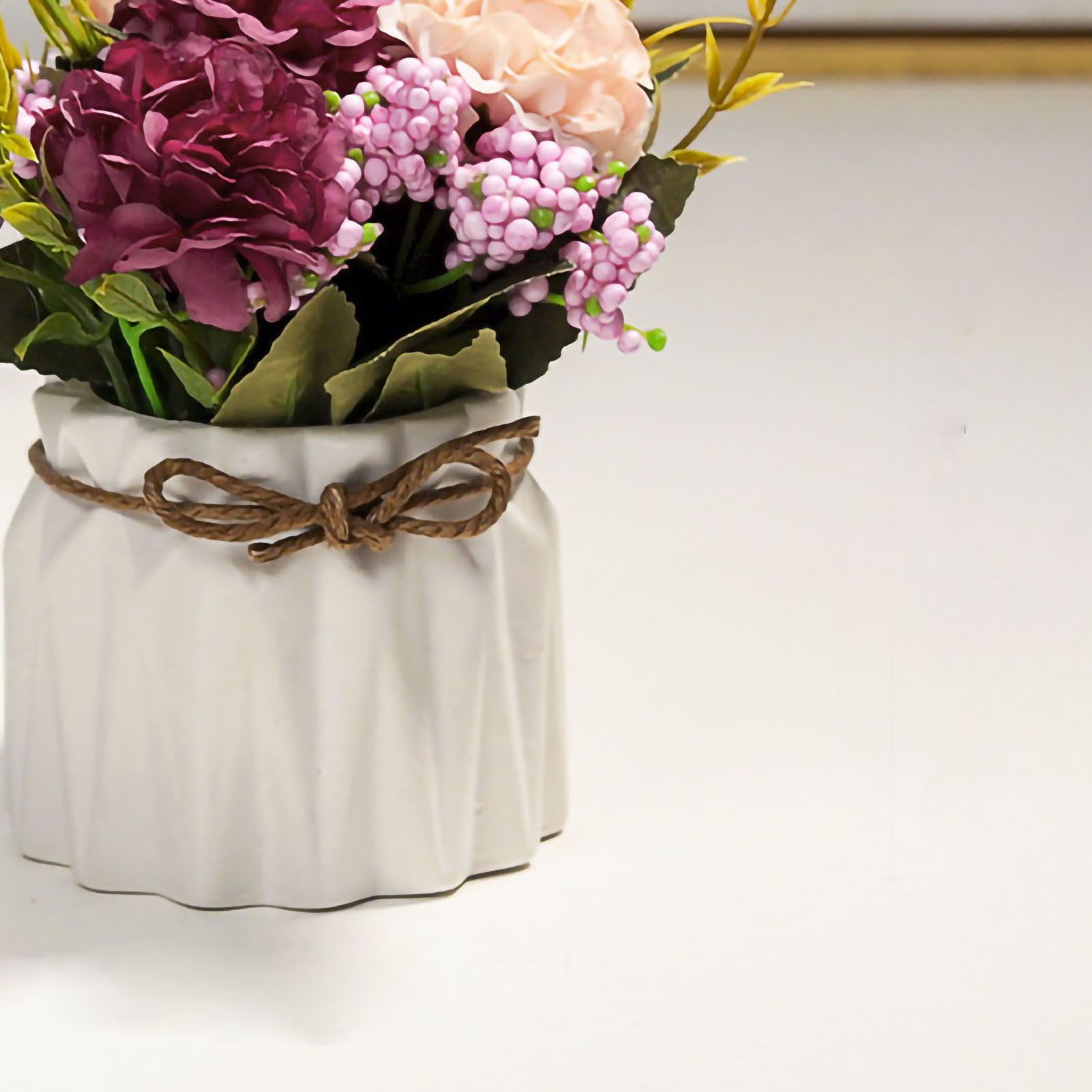 Artificial Fake Potted Flowers Bouquet Hydrangea with Vase for Dining Table Decoration White โ image 3