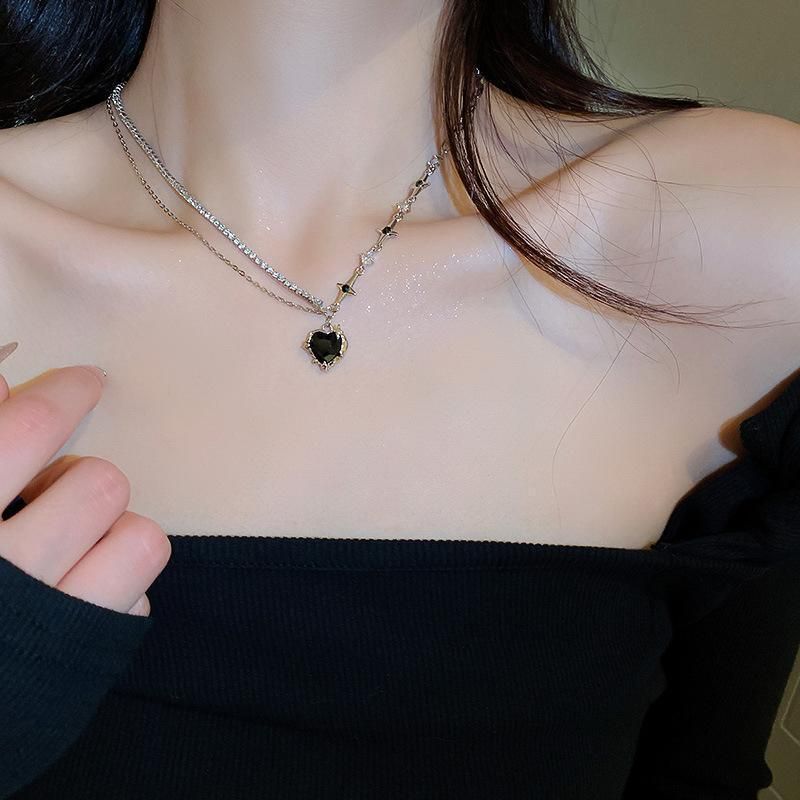 Fashion Creative Steel Heart Pendant Necklace Clavicle Chain Women Jewelry Gift - Black — image 6
