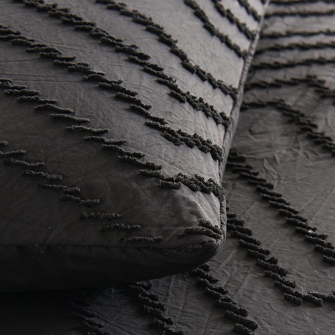 Tufted Boho Wave Jacquard Super King Size Black Duvet Quilt Cover Set — image 2