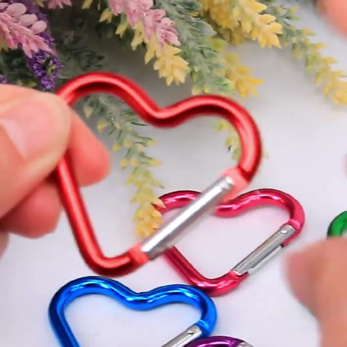 Carabiner - 12 Pieces - Metal Carabiners - Robust - Snap Hook - Aluminum - Snap Hook for Adults - Heart Carabiner - Durable Keychain - Quick Release - For — image 2