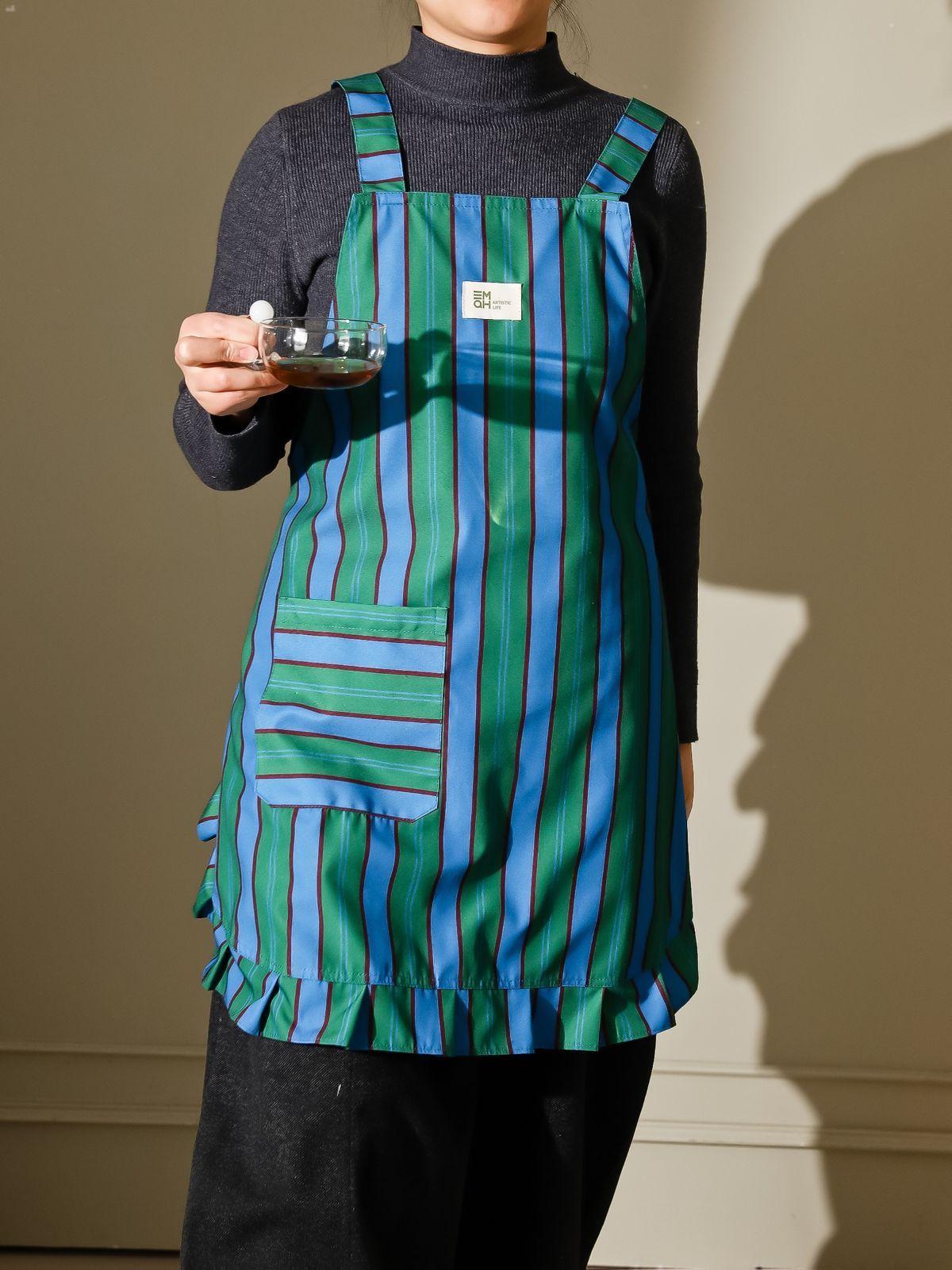 vertical striped apron — image 6