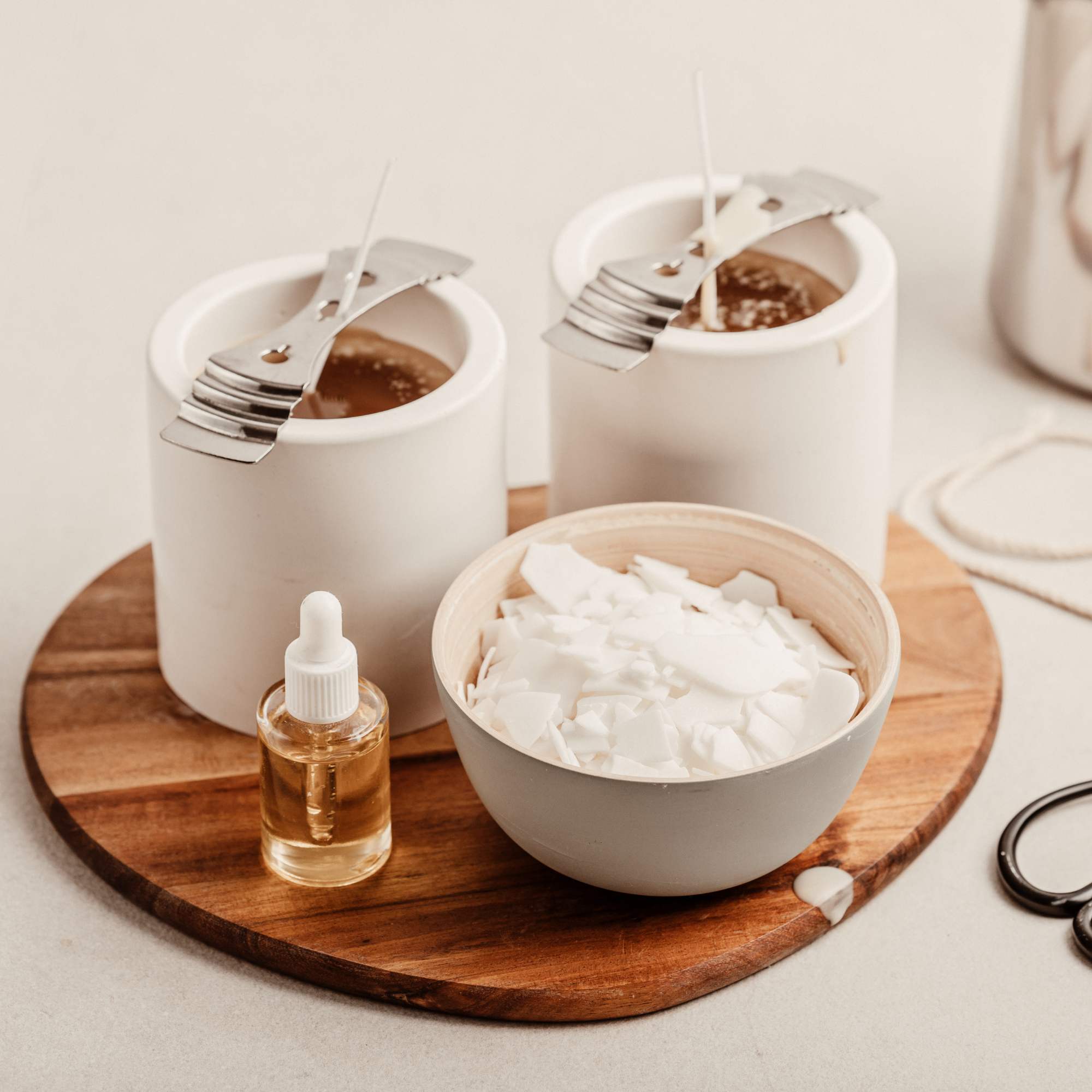 Candle Making Kit - Wax Melting Heater + Soy Wax Flakes + Wicks — image 4