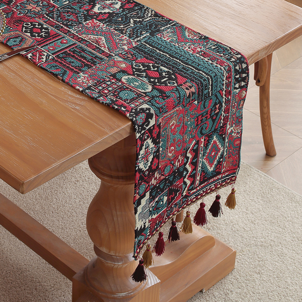 Oil Painting Medal American Retro Jacquard Embroidered Table Runner - Light Luxury Table Mat 30cm x 180cm with Tassels