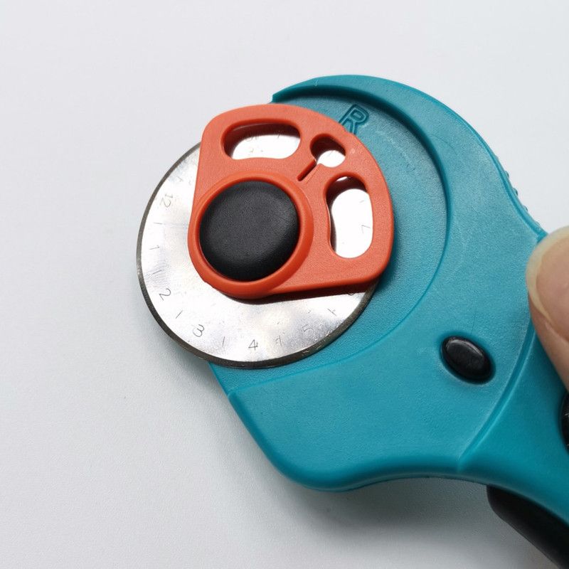 Rotary Cutter, Cutting Rolling Cutter for DIY Crafts—10 Blades (Large Wavy Blades) — image 2