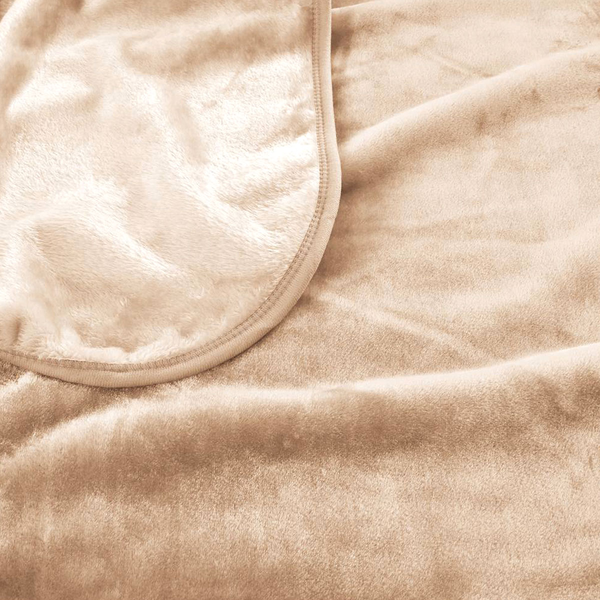 J.Elliot Home 450gsm Solid Faux Mink Blanket Natural โ image 2