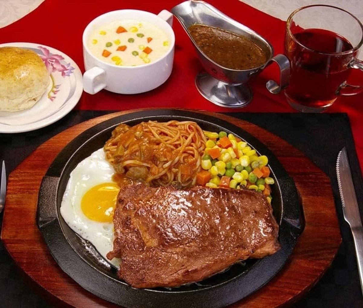 Gravy Boat - 240 ml - Pouring Jug - Stainless Steel Gravy Pitcher - Food-grade stainless steel gravy jug for juices, sauces, and roasting gravies — image 6