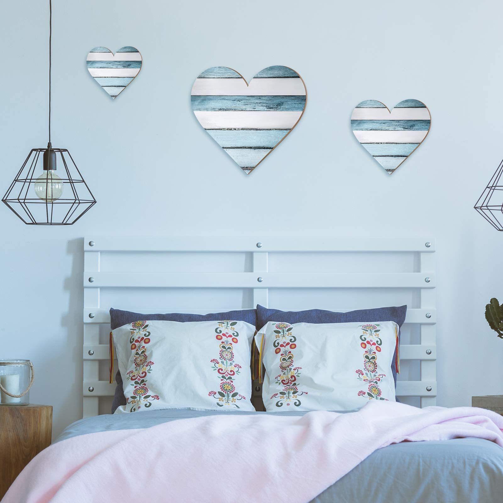 3 Pcs Heart Shaped Wood Sign Buffalo Plaid Decor for Kitchen Bedroom Bathroom Living Room 3 Sizes (Blue and White Wood Grain) — image 4
