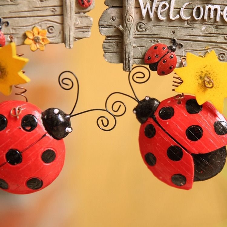 2pcs Ladybug Welcome Sign Outdoor Wreath Hanger Rustic Home Decor Spring Front Door Wreath Rustic Decor Wreaths for Front Door — image 3
