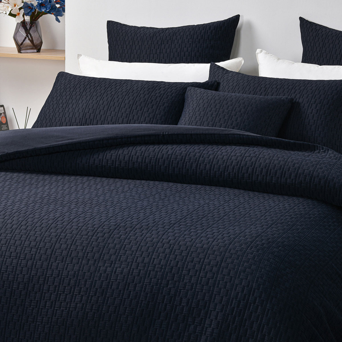 Bianca Burleigh Ink Jacquard Quilt Cover Set Queen — image 3