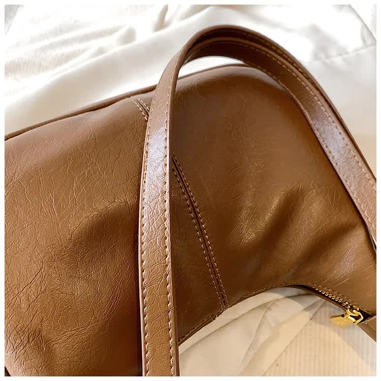 Black Vintage PU Leather Shoulder Bag - Women's Simple and Stylish Tote Bag for Commuting and Casual Use โ image 4