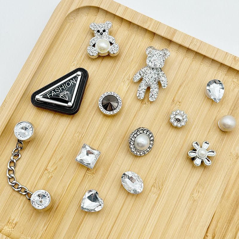 Shoe Charms for Women Girls,Golden Bling Charms for Sandals,Bling Chain Charms Flower Decoration Cute Shoe Accessories for Party