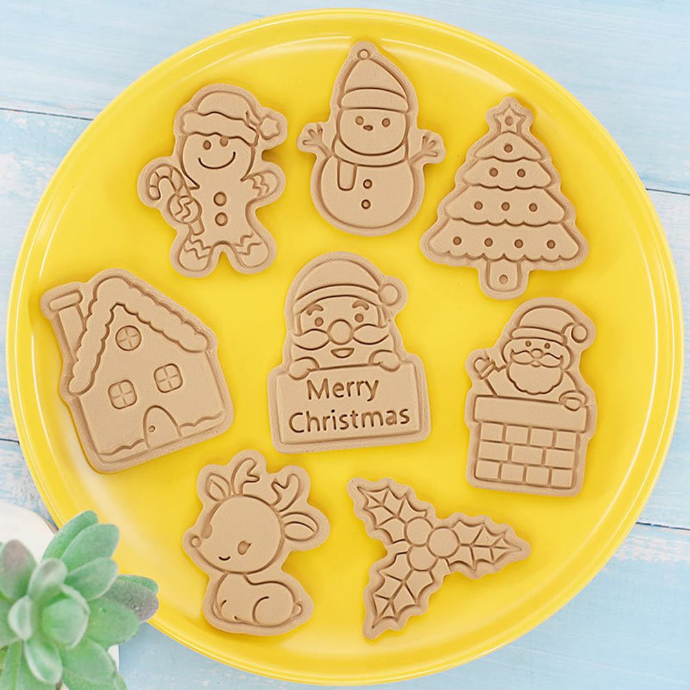 8 Pcs/Set DIY Christmas Biscuit Mould Cartoon Cutter 3D Biscuits Mold Plastic Baking Mould Decorating Tools โ image 4
