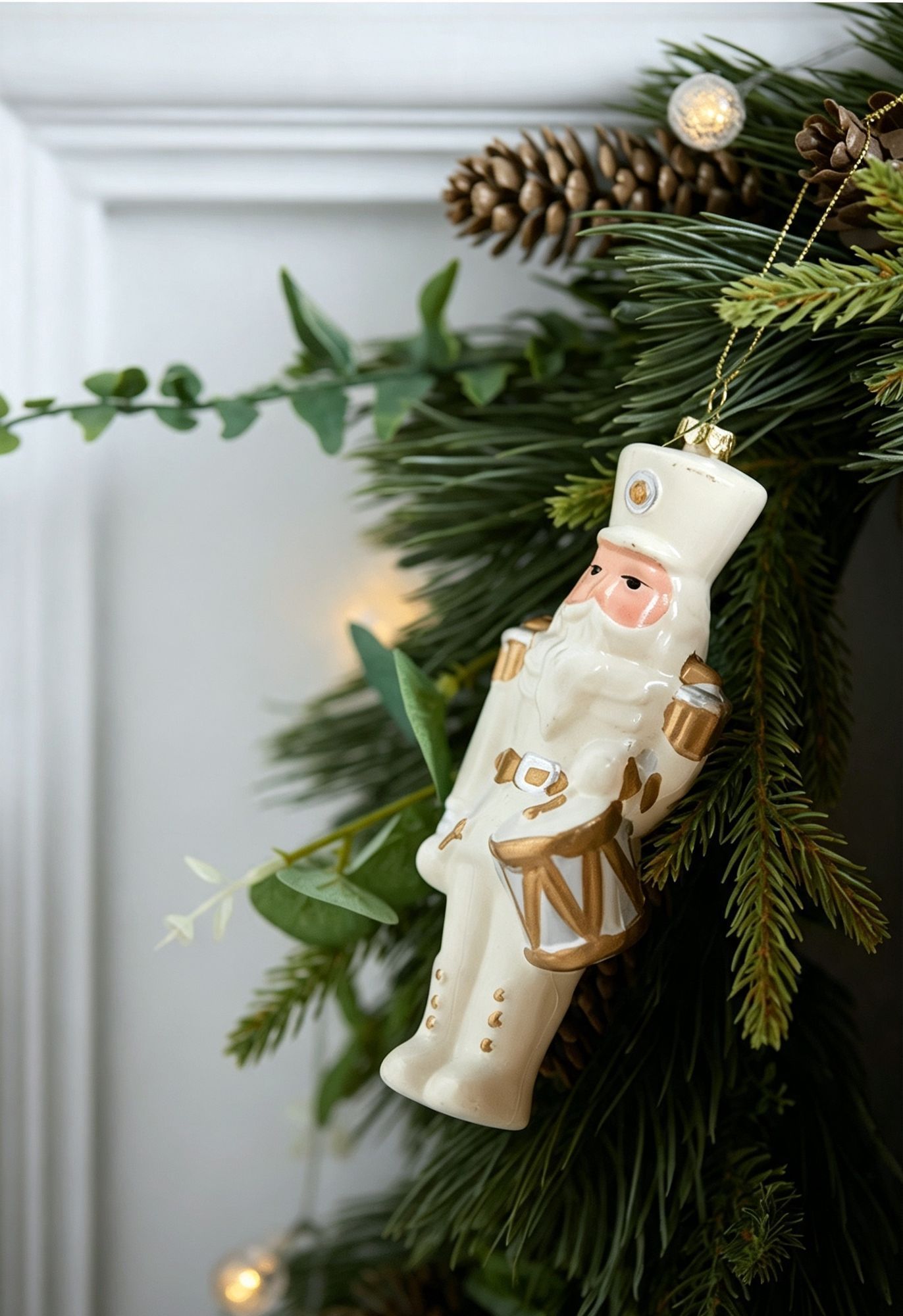 Halloween & Christmas Tree Hanging Ornament, Camper Van Design Pendant, Holiday Scene Decoration Prop — image 6