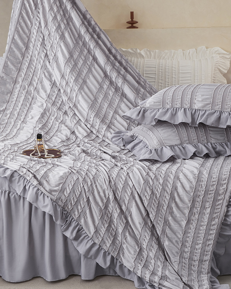 Beige Elegant Ruffle Seersucker Duvet Cover with 2PCS Pillow Shams - 3-Piece Vertical Stripe Clipped Floral Textured Bedding (Full Size 200 x 229 CM) โ image 4