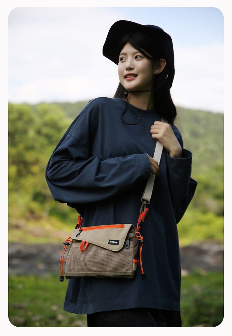 Canvas Travel Bag | Go Freely, Travel Light — Commute & Outdoor Dual-Purpose Shoulder Bag./khaki — image 4