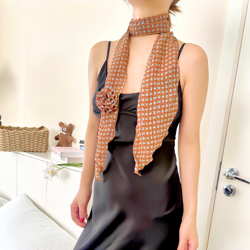 2 Pcs White Clover Pattern Rose Flower Thin Scarf – Elegant and Versatile Neck Wrap for Women — image 6