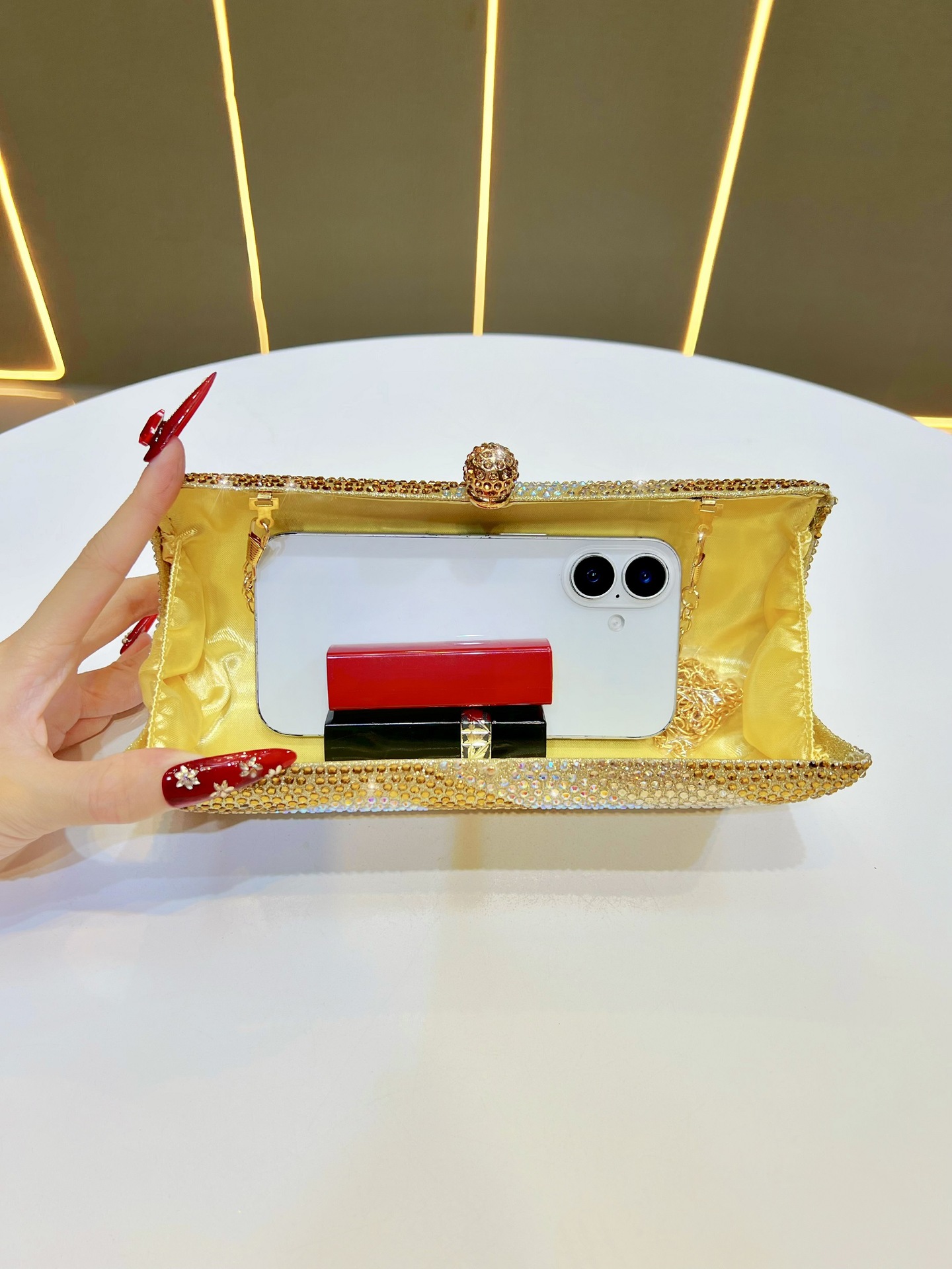 Luxury Rose Red Crystal Evening Clutch Bag Gradient Rhinestone Hard Case Purse with Detachable Chain for Wedding Prom Cocktail Party Fits Smartphone โ image 2