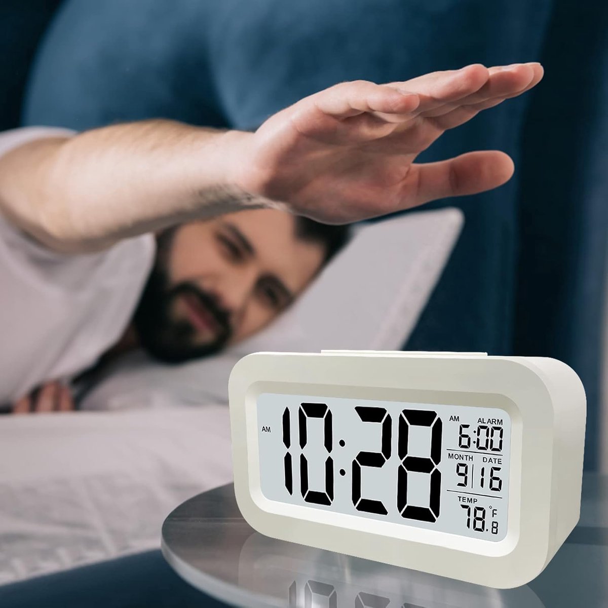 alarm clock - Digital Clock (rechargeable) - digital alarm clocks - LED alarm clock with temperature - Children's Alarm clock - snooze function - calendar — image 3